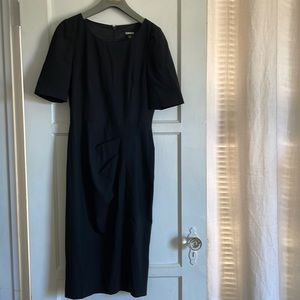 Early 2000’s DKNY Fitted Dress 🖤🌹Sz 4